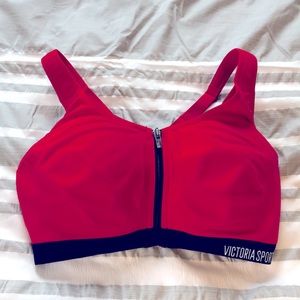 VS Knockout Sportsbra